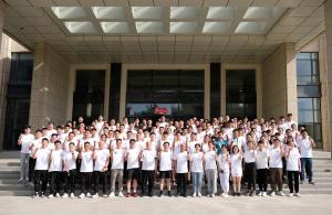 腳踏實(shí)地、行穩(wěn)致遠(yuǎn)——集團(tuán)公司舉辦慶祝公司成立70周年健走活動(dòng)